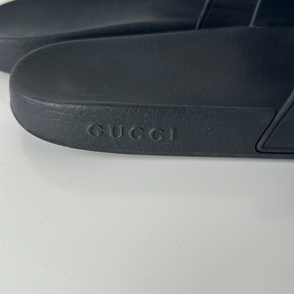Authentic Gucci  RUBBER  SLIDE SANDAL in black - Size 9 - Picture 6 of 8